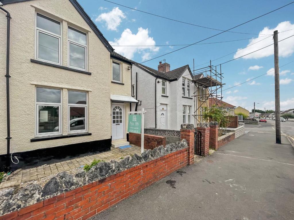 Frampton Road, Gorseinon, Swansea 2 bed semidetached house £135,000