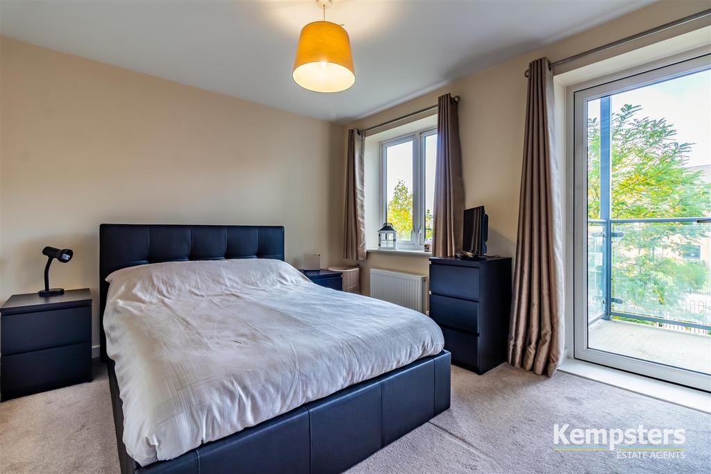 Bedroom 1.jpg
