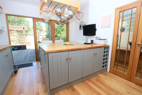 29 Beechwood Drive, Norwich, NR7 0LN