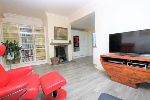9 Pinewood Close, Norwich, NR6 5LX