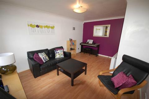 8 Brigadier Close, Manchester, M20 3BX