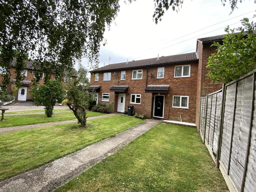 Manorfield, Ashford 2 bed house £950 pcm (£219 pw)
