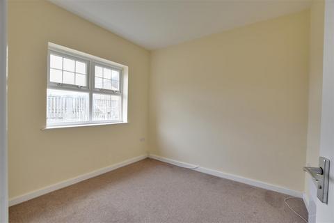 1 bedroom flat to rent, Redhill, Surrey