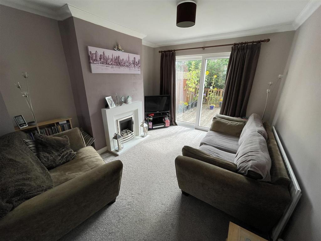 Through lounge dining room