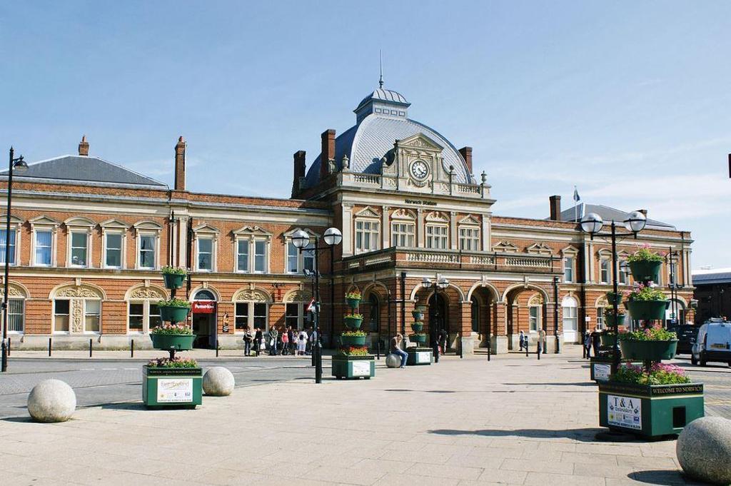 Norwich train station.JPG