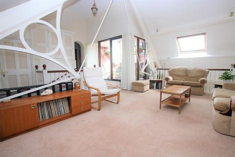 6, Amelia House Colegate, Norwich, NR3 1DD