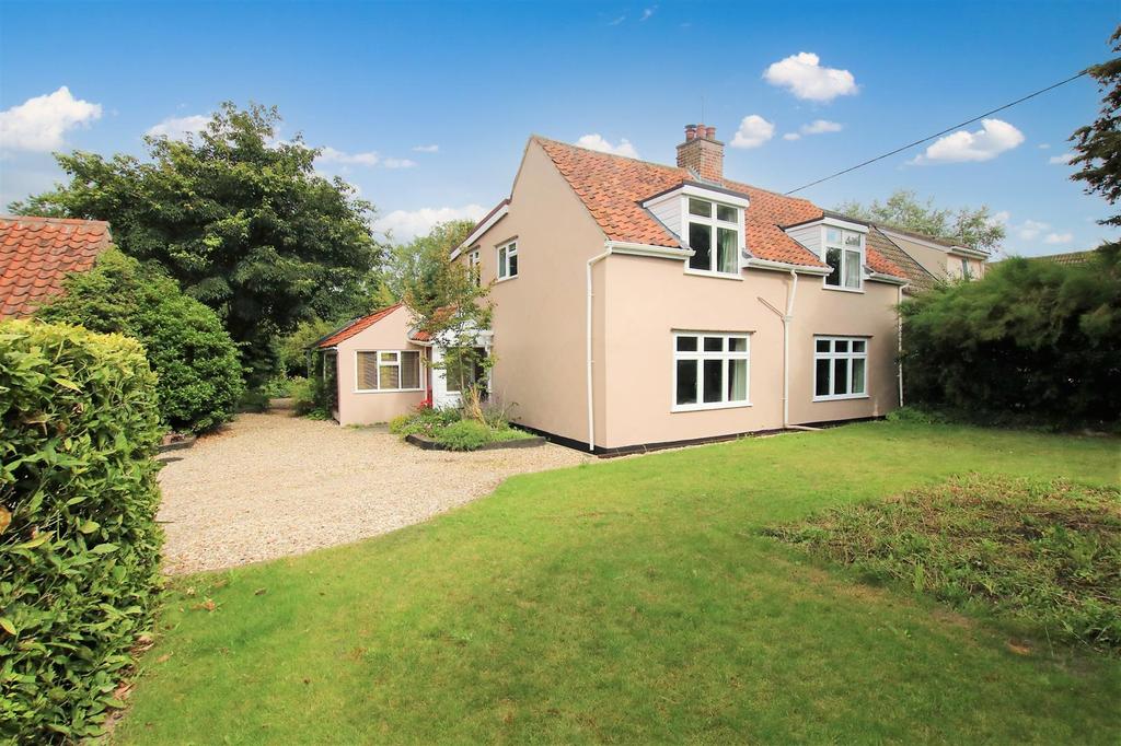 The Street, Costessey, Norwich 4 bed cottage for sale £650,000