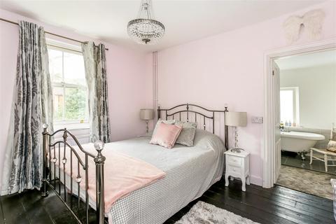 31 Beech Hill Road, Ascot, SL5 0BJ