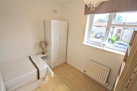 7 Easby Place, Darlington, DL3 9RT