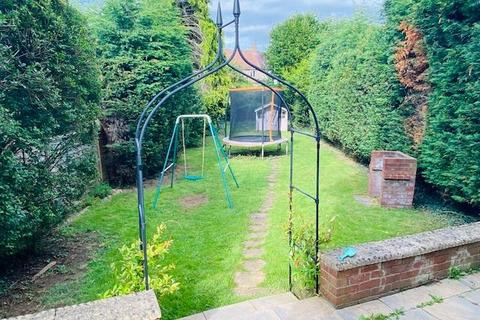 20 Brookfield Road, Northampton, NN2 7LS