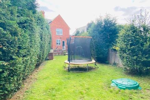 20 Brookfield Road, Northampton, NN2 7LS
