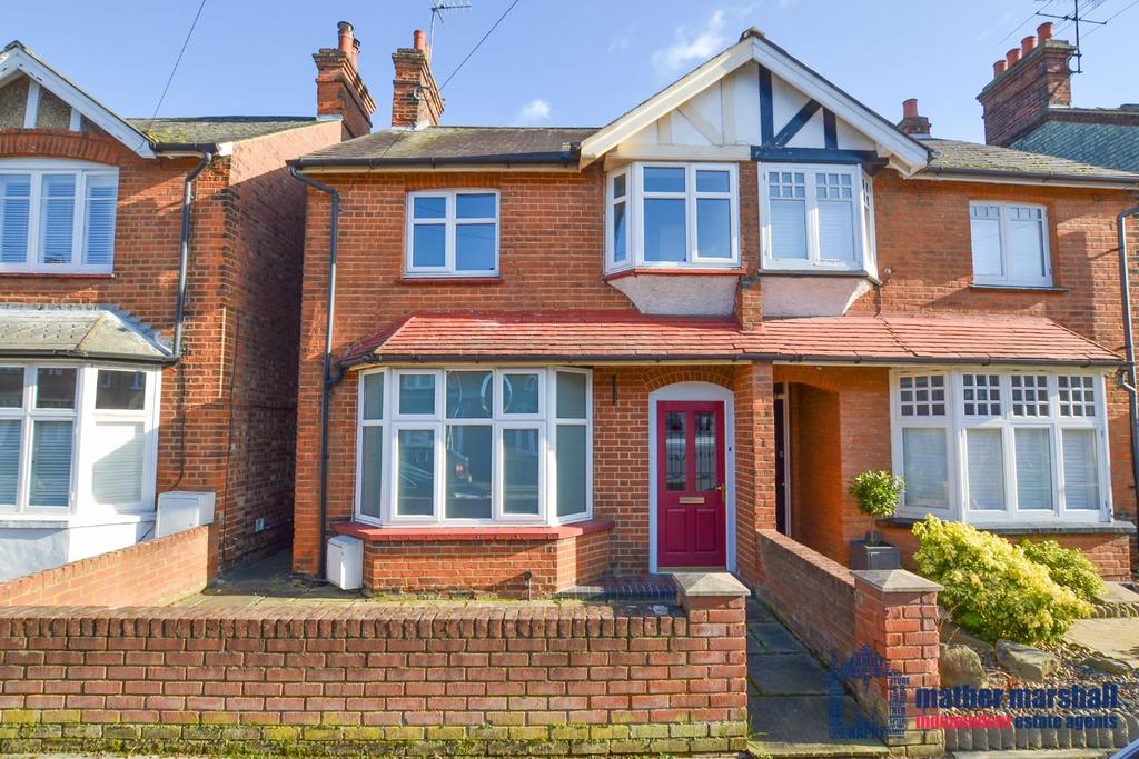 Stanmore Road, Stevenage 2 bed semidetached house £375,000