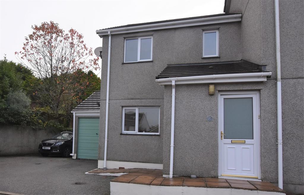 Highburrow Court, Pool, Redruth 3 bed end of terrace house £240,000