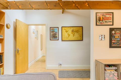 Coach House, 2 Bellevue Road, Totterdown, Bristol, BS4 2BG