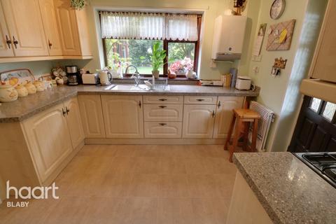 6 Barnley Close, Countesthorpe, Leicester, LE8 5SD