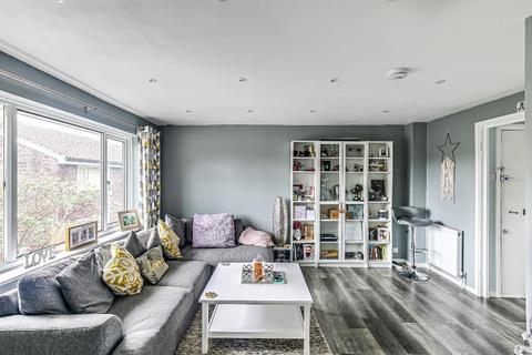 119 Ladygrove, Croydon, CR0 9LT
