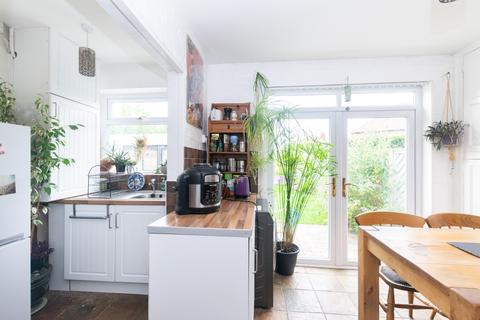 3 Brian Place, Leeds, LS15 7PW