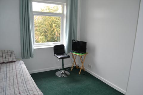 5 Beacon Gardens, Lichfield, WS13 7BQ