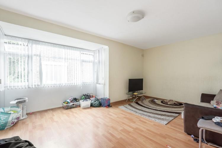 Pymers Mead Dulwich SE21 4 bed house £2,350 pcm (£542 pw)
