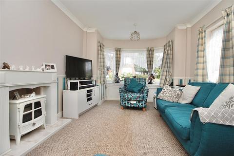 34 Dereham Avenue, Ipswich, IP3 0QB