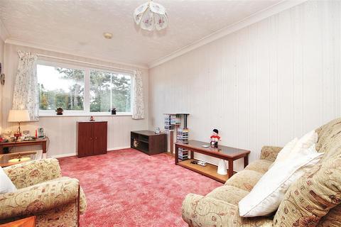 38 Lower Harlings, Shotley Gate, Ipswich, IP9 1RP