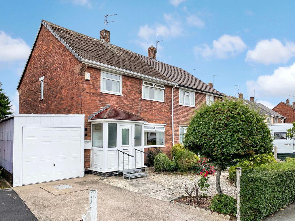 Bracken Road, Long Eaton NG10 4DA 3 bed semidetached house £200,000