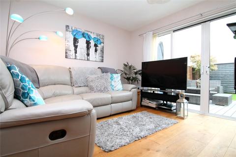 21 Baynton Road, Woking, GU22 8JT