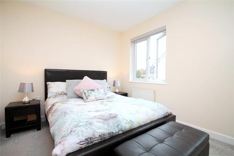 21 Baynton Road, Woking, GU22 8JT