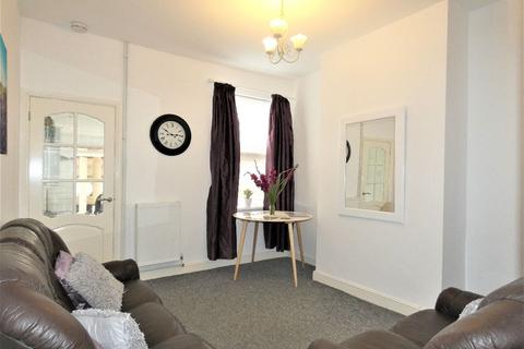 3 bedroom house share to rent, Refinery Street, Newcastle-under-Lyme, Staffordshire, ST5 1LJ