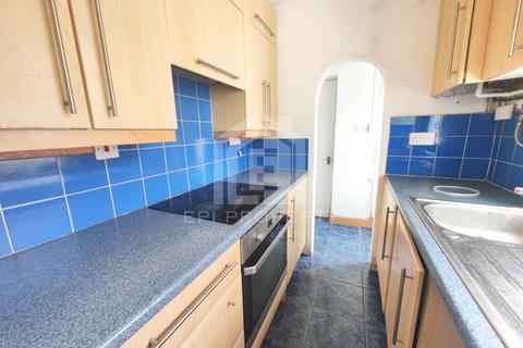 2 bedroom terraced house to rent, Ruxley Road, Stoke-on-Trent ST2