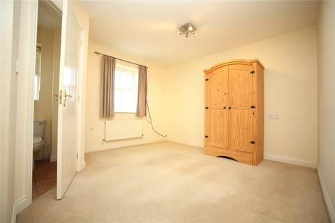 4 bedroom detached house to rent, Stone Crescent, Cheltenham, GL51