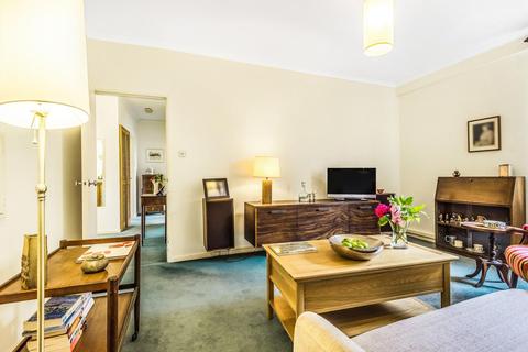 Flat 11, Newbury House Hallfield Estate, London, W2 6HH