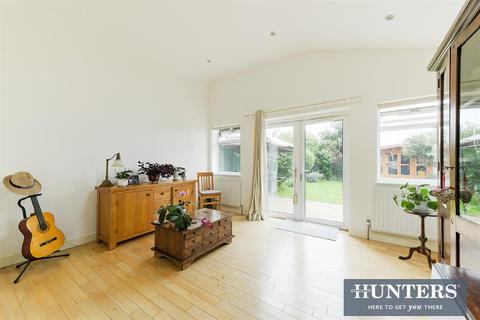 50 Wilverley Crescent, New Malden, KT3 5LW
