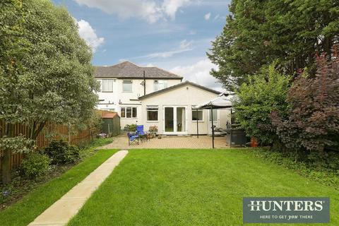 50 Wilverley Crescent, New Malden, KT3 5LW