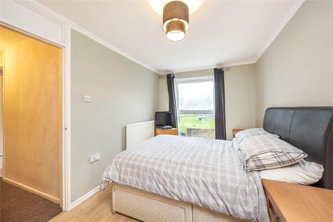 4 Theseus Walk, London, N1 8DS