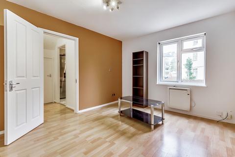 30 Haygreen Close, Kingston Upon Thames, KT2 7TS