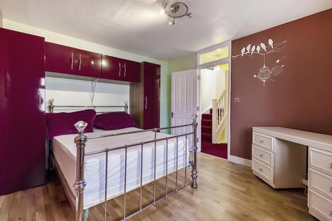 30 Haygreen Close, Kingston Upon Thames, KT2 7TS