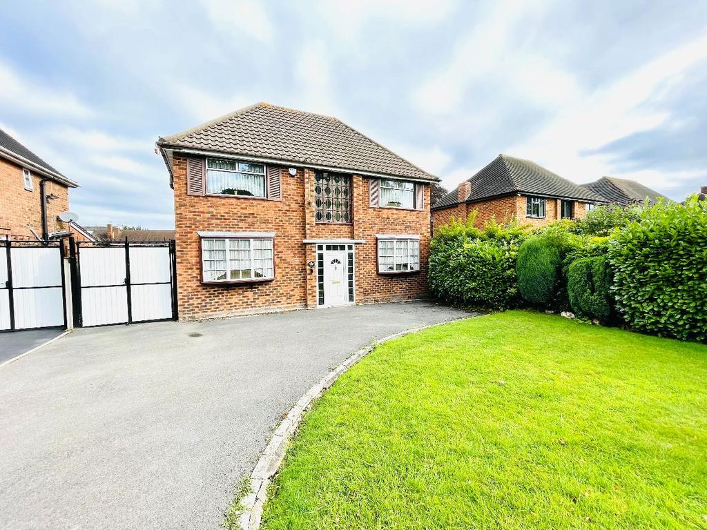 Seven Star Road, Solihull 3 bed detached house £500,000