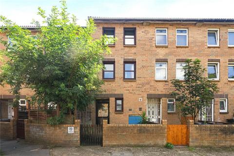 17 Beeston Close, London, E8 2HG