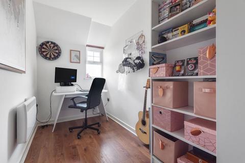 13 Warren Way, Edgware, HA8 5RB