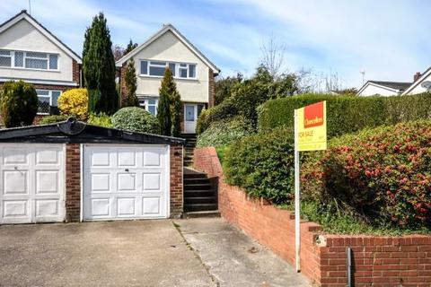 29 Greenway, Chesham, HP5 2BX