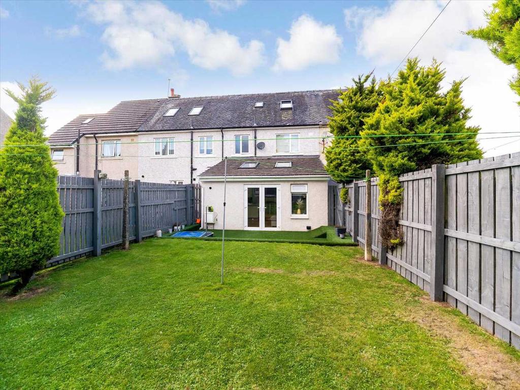 Manse Road, Neilston, GLASGOW 4 bed terraced house £150,000