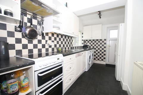 6 Crescent Avenue, Thornton-cleveleys, FY5 3JE
