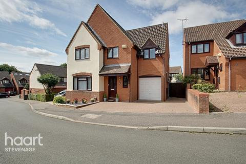 16 Barham Road, Stevenage, SG2 9HX