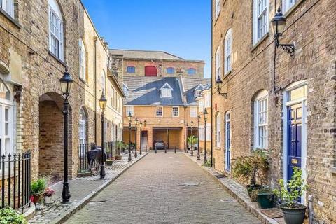 2 bedroom flat for sale, Bridewell Place, London, E1W