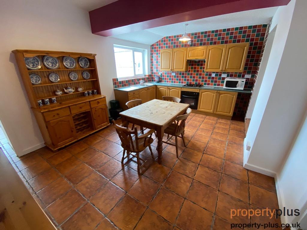 Stuart Street, Treherbert Treorchy 3 bed terraced house £165,000