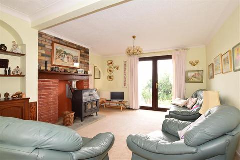30 Castle Street, Upnor, Rochester, ME2 4XR