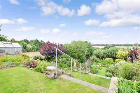 30 Castle Street, Upnor, Rochester, ME2 4XR