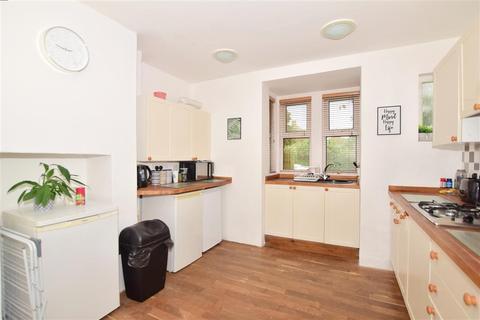 6 Grafton Road, Broadstairs, CT10 3DU