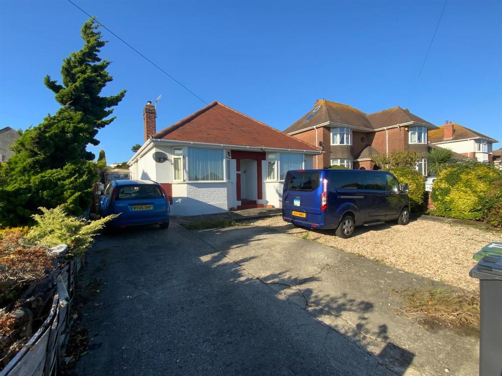 Lynch Road, Weymouth 2 bed detached bungalow £280,000